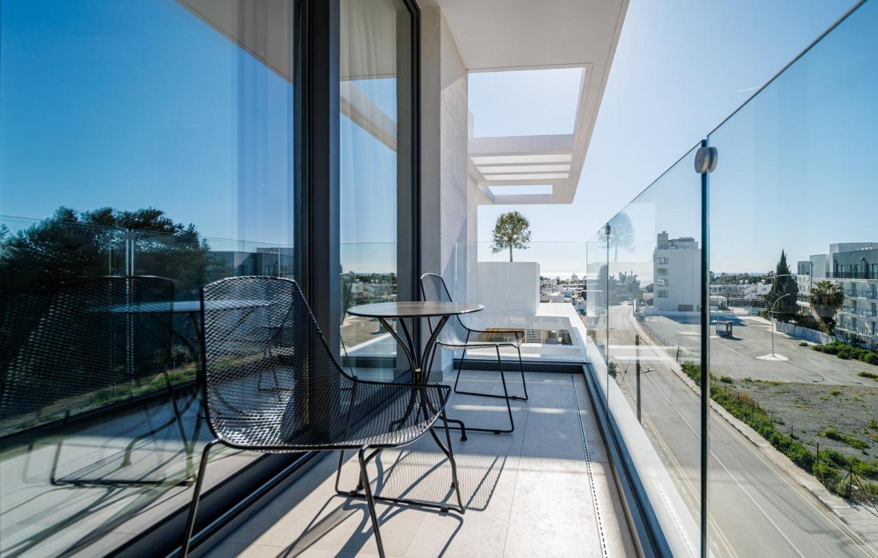 Regency Boutique Hotel Holiday Suites Пафос Экстерьер фото