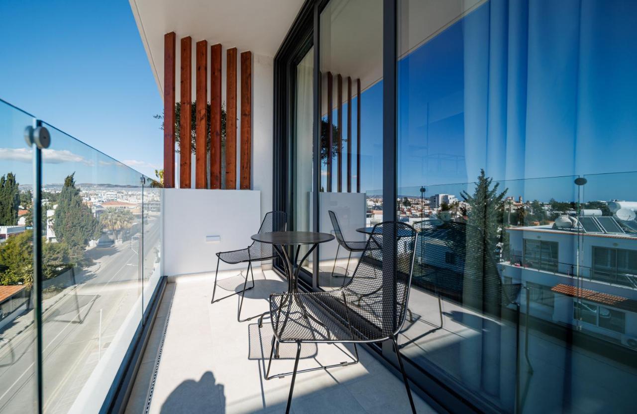 Regency Boutique Hotel Holiday Suites Пафос Экстерьер фото